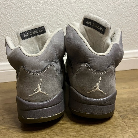 Jordan Wolf Grey 5 Sneakers - 2011 Release - Men’s Size 8- Pre-Owned - Picture 4 of 15